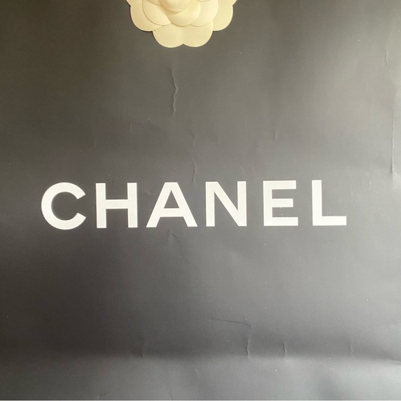 Authentic Chanel Bag Extra Large Shopping Bag & Classic Purse Box from New York - Picture 3 of 12